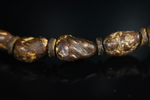 老玩家真实测评:哪个沉香品牌最可靠?看过这个再买不吃亏!