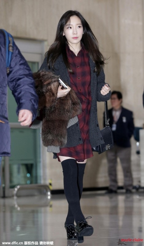 我用充满学院风的长筒袜致我逝去的少女时代 ！ 