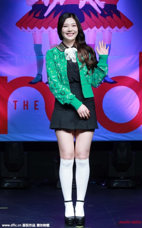 我用充满学院风的长筒袜致我逝去的少女时代 ！ 